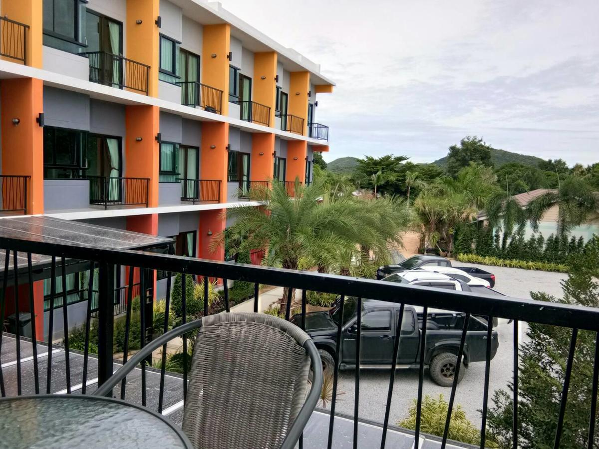 Sor Kor Sor Resort Sattahip Extérieur photo
